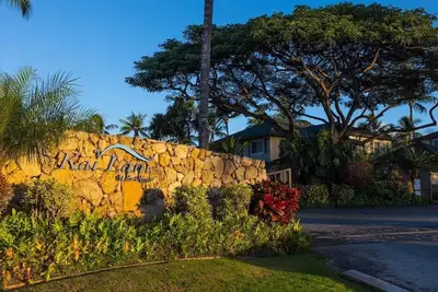 Image de Luxurious Ocean View Condo - Steps from the beach! \nsleeps 6- 3 bedroom- 2 bath