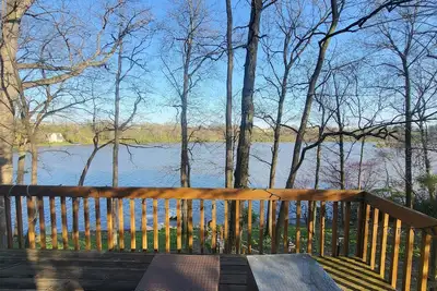 Image de Huge Summer Lake House! On the Water! Sleeps 12. 5br/4ba. Canoes, Kayaks & more!