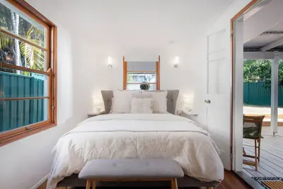 The Mellow Haven-a little guesthouse serenity close to Gold Coast activity hub.