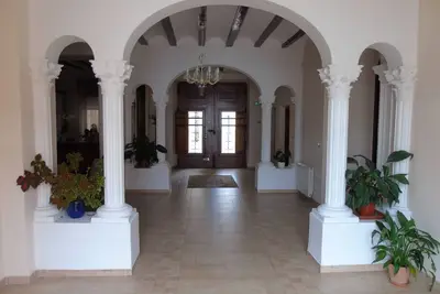 Image de Casa Antigua con Encanto en Pueblo Histórico Cerca de Playas y Rutas de Montaña