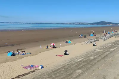 Image de Shoreline Aberavon 4 bed by the Beach on the South Wales coast pet friendly