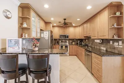 Image de 1125-702 - Standard Plus - Embrace Stunning Beach Views