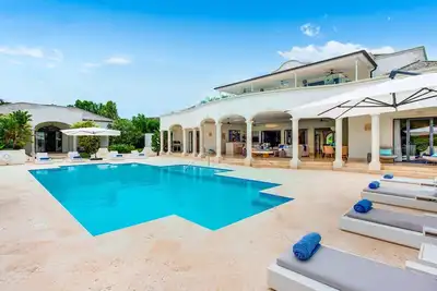 Image de Monkey Manor Rwm 6br in St James by Personal Villas - Luxurious Stunning Haven