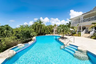 Image de Blue Waters 4br in St James by Personal Villas - Spectacular Luxurious Stay