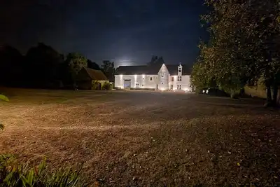 Image de Demeure Authentique Du XVÈME SIÈCLE Au Calme.