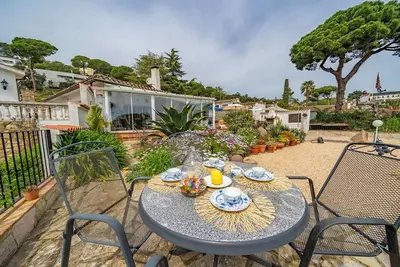 Image de Valerie's Lux Summer House