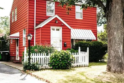 Image de Sherbrook · Lovely 3br | Nice neighborhood