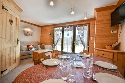 Image de Rez-de-chaussée, parking, casier à ski, 45m², Les Gets
