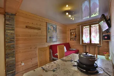Image de Wifi, Rez-de-chaussée, parking, télévision, casier à ski, 42m², Les Gets