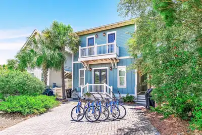 Image de Dream 4br Beach House w/ Pool & Beach Access ~ Monel Cottage
