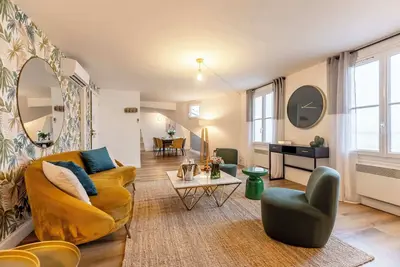 Image de Sweett | Opera 51 - Deux Chambres Appartement, Couchages 6
