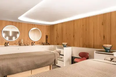 Image de Pet-Friendly Paradise: Explore El Pendulo with Your Furry Friend!