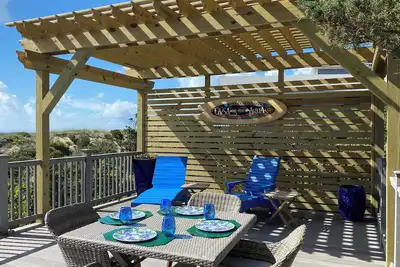Image de Entire Beach-Front Home, 5 Balconies, Breathtaking Views, Private Beach Access
