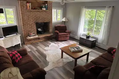 Image de On Atv/Utv & Snow Trails - Summit Lake/Bass Lake - Fireplace & Firepit - Wifi
