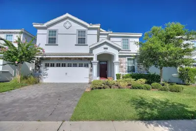 Image de Magical Mansion in Championsgate! Private pool, theater and arcade!