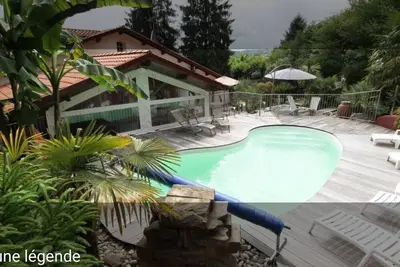 Image de maison pour 10 personnes avec piscine et spa a 20 mns de biarritz