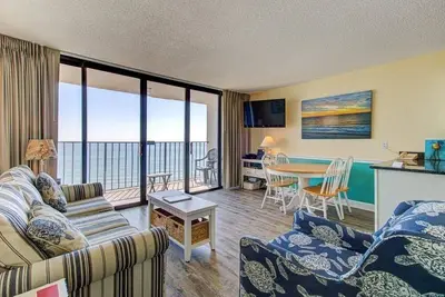 Image de 1003 Ocean Breeze (1-Bedroom Home) with Pool