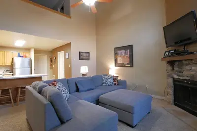 Image de Wl 610 | Luxury Retreat – Steps from Adventure
