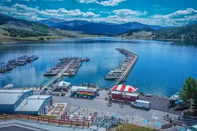 Image de 5 Ski Resorts | Hot Tub/Pool/Lake