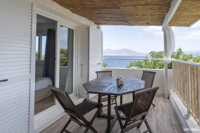 Image de Paomia, splendide vue mer -2 chambres, 4 personnes-Résidence CasaBianca Porticcio
