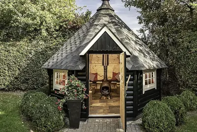 Image de Merveilleuse maison de vacances privée pour 14 personnes avec Wifi, Tv, terrasse et parking