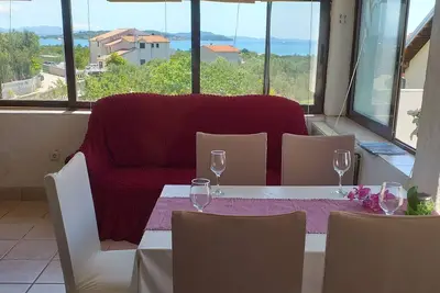 Image de Appartement de deux chambres avec la terrasse et la vue sur le mer Tribunj, Vodice (A-23034-a)