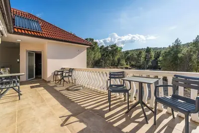 Image de Appartements et Chambres Stipanovi Dvori (100811-A4) - Donji Karin