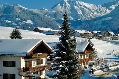 Image de Appartement 'Bergrose' avec billet pour les remontées mécaniques Hörnerdörfer inclus, piscine & sauna