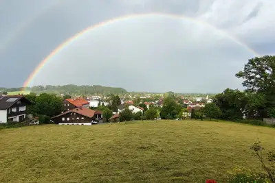 Image de 3-sterne Ferienwohnung Hochfelln mit 2 Separaten Schlafzimmern und Balkon 90qm