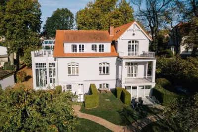 Image de 4 Villa Blanck Retraite moderne