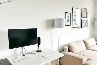 Image de Modern Apartment with a View\n\n