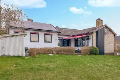 Image de Belle maison à Enhörna avec sauna