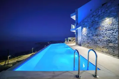 Image de Luxury Villa with Sea View and Private Pool 3