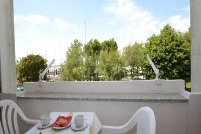 Image de Profitez de la sérénité sur notre belle terrasse - Beahost
