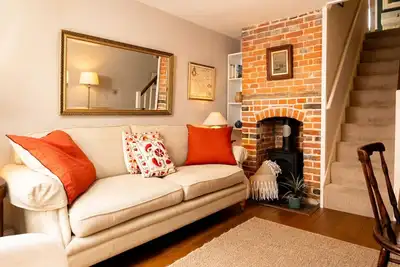 Image de Snug Harbour Retreat with Courtyard & Log Fires
