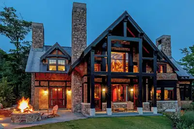 Image de New Listing! ! Amazing Spruce Peak Home, Everything Needed For a Luxury Vacation