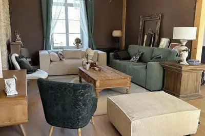 Image de Jolie de maison de campagne juste en face du château de Montigny sur Aube