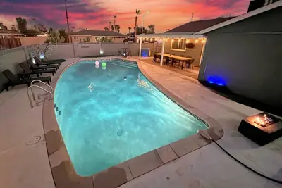 Image de Old Town, Single story w/Pool, Bunk Beds, Bocce, Putt-Putt, & Pool Table!