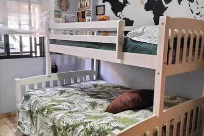 Apartamento con Amplios Espacios Exteriores Junto al Centro Turístico y la Playa