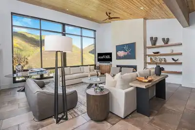 Image de Sequoia Chalet – 5br Vail Retreat with summer Ac in Primary Bedroom, Hot Tub, Me