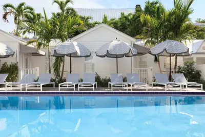 Image de Celebrate History in Key West: Tropical Free Breakfast and Pool Access!