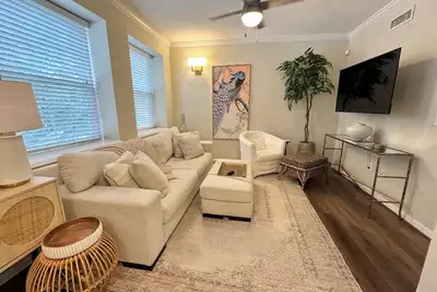 Image de 2bd/Ba Condo in Downtown Auburn!