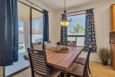 Image de Beautiful Bungalow in Award Winning Resort Style Gated Sun Lakes community