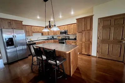 Image de Spacious 3 Br Leech Lake beachfront condo w/incredible amenities + sunrise view