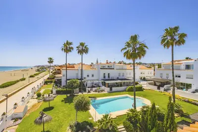 Image de Cubo's Beachfront Marina de Casares House \/ Front de mer \/ parking \/ wifi gratuit