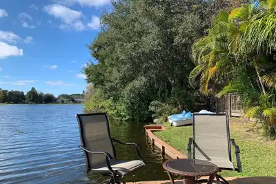 Image de Lakeside retreat