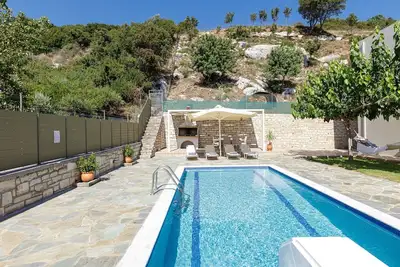 Image de Amazing Crete Villa | Villa Serenity Vista | 3 Bedrooms | Private Pool & Veranda | Bbq | Agia Triada