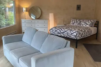 Image de River's Edge Retreat | Breccia Glamping Cabin