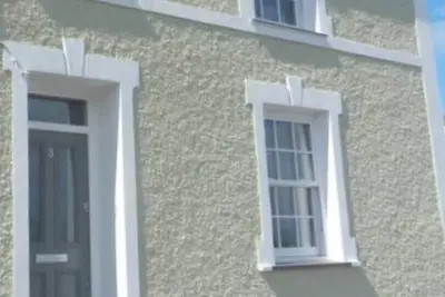 Image de Charming semi-detached cottage in New Quay. Sea views from the windows. Family-friendly location