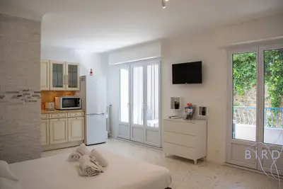 Image de Spacieux studio à 4min à pied des Plages